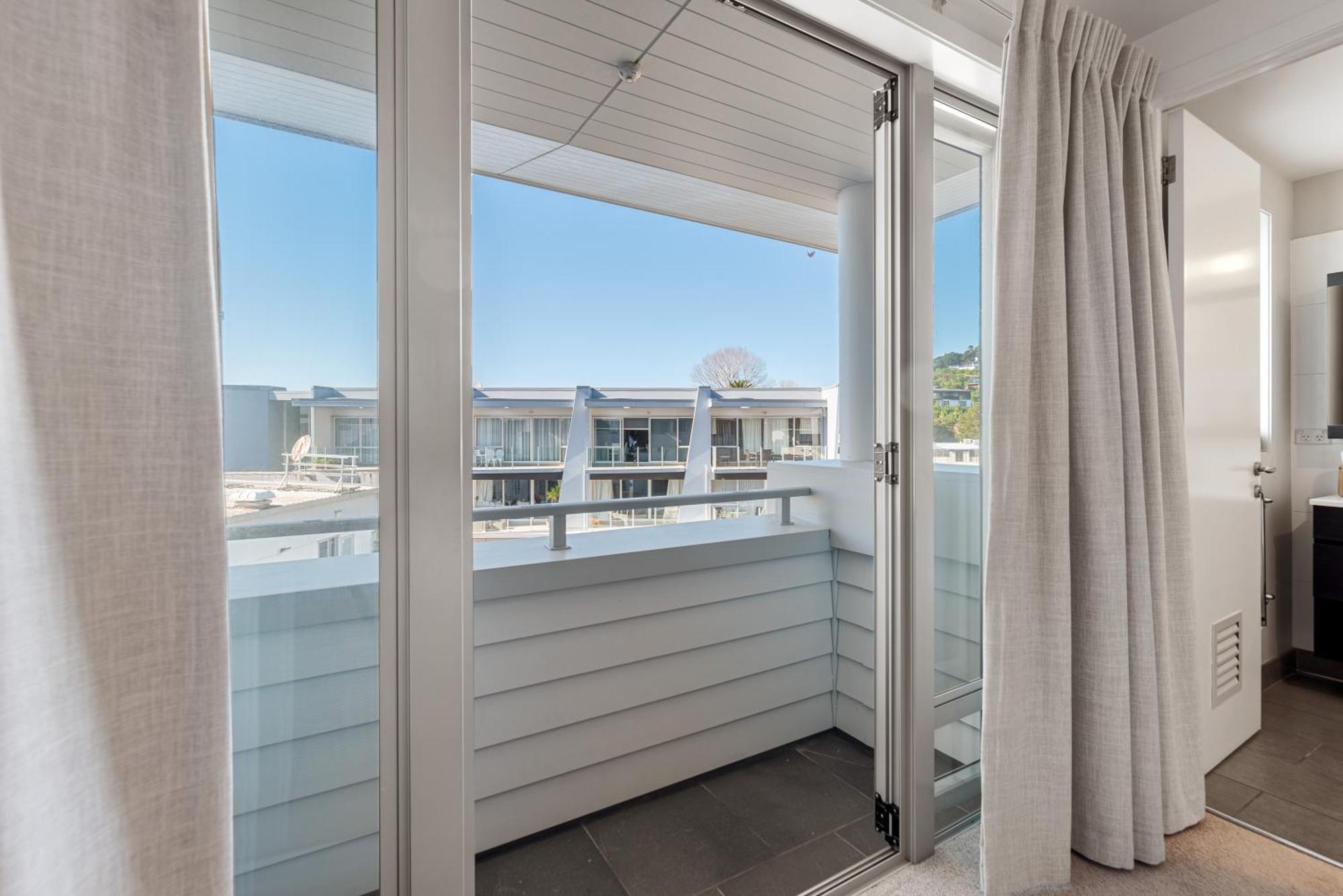 Paihia 2 Bedroom Apartment With Pool 외부 사진